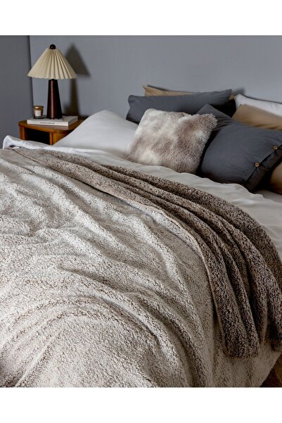 Madame Coco Nord Doppel-Sherpa-Decke - Beige