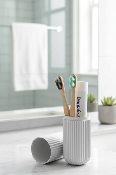 Hesaplı Kasa Suitcase Organizer: Toothpaste and Brush, 19X6 cm Dimensions with Container for Transport