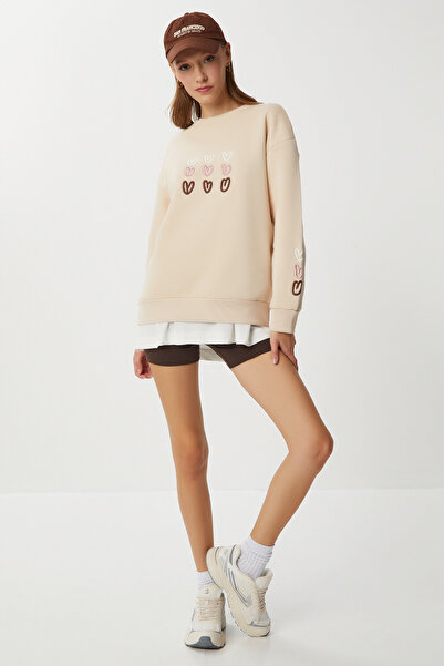 Lovelyİstanbul Φούτερ σε κρεμ χρώμα με κεντημένη καρδιά