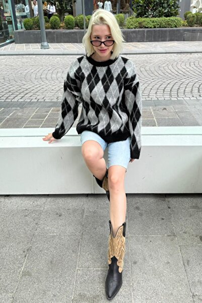 Madmext Siyah Bisiklet Yaka Şardonlu Baklava Desenli Kazak Mg2493