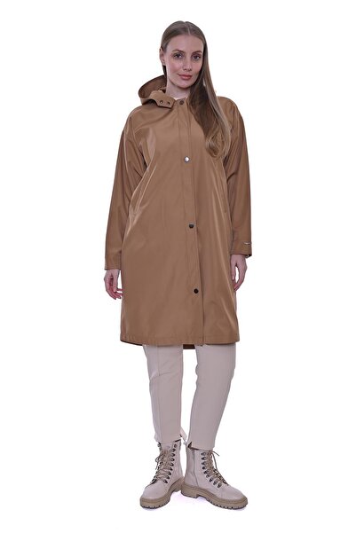 Invee Art Raincoat Camel