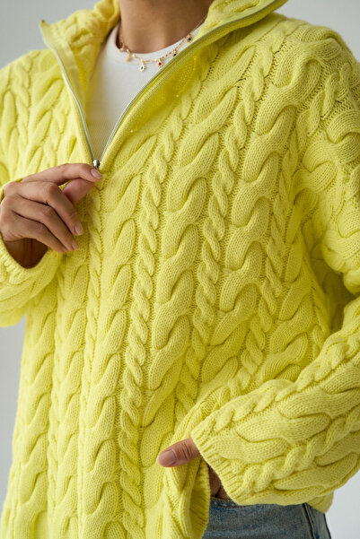 LOOSH Kadın Sarı Yakası Fermuarlı Örgü Desen Oversize Kazak
