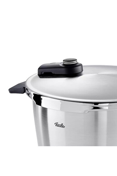 Fissler Vitaquick Premium 8 Liter Pressure Cooker + Steaming Apparatus