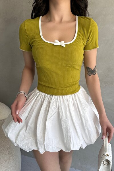 Fav Style بلوزة نسائية قصيرة الأكمام بياقة على شكل حرف U ومزينة بفيونكة باللو...