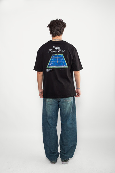 Sekizbiraltı تي شيرت أسود كبير الحجم مطبوع عليه نادي فيغاس للتنس للجنسين