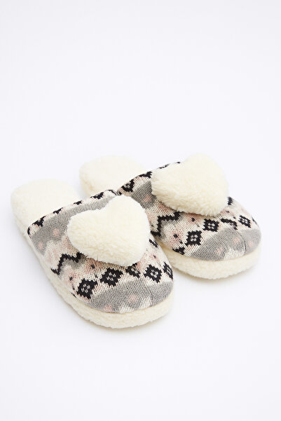 fluffy М'які трикотажні тапочки з візерунком - з нековзною підошвою та сердечками-помпонами