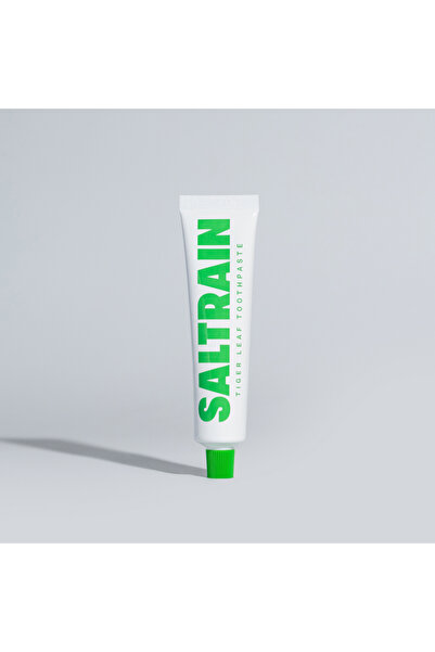 SALTRAIN معجون أسنان أخضر لتنظيف النفس 30 جرام - معجون أسنان كوري رمادي بالملح مع الماتشا والنعناع لنفس منعش