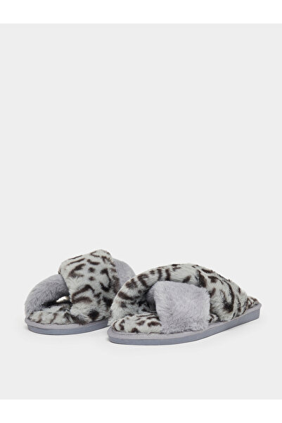 Styli Animal Print Fluffy Bedroom Slippers