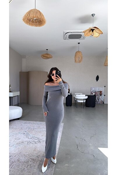 Buket Teke Antracit színű Madonna ruha