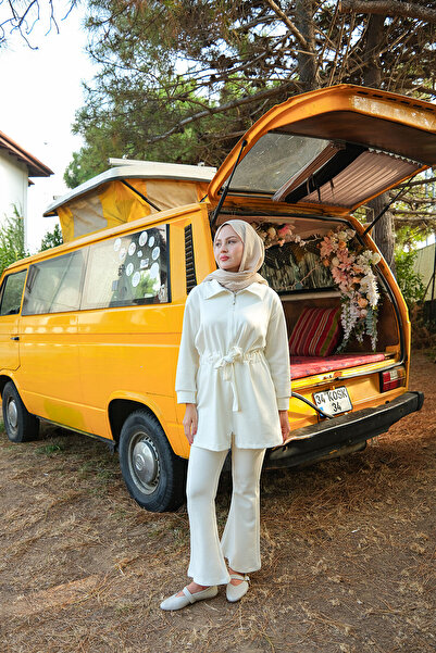 LOCCO Γυναικείο κοστούμι με δέσιμο στη μέση σε λευκό χρώμα