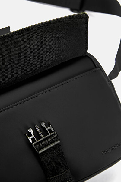 Pull & Bear Rubberised crossbody bag