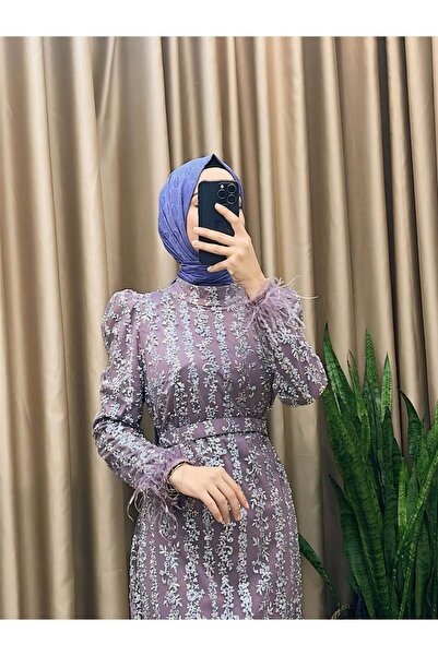 MERVE TESETTÜR Rochie de seară cu mâneci cu ciucuri și broderii cu pietre