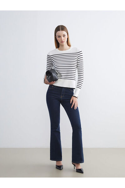 LC Waikiki Sparkling Choices from Shining Store |   Crew Neck Women's Knitwear Sweater