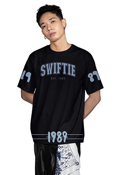 Fuddy Moda سويفتي إست للجنسين. تي شيرت مطبوع عليه أكمام من عام 1989، تي شيرت ...