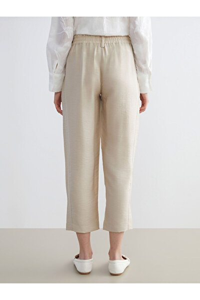 LC Waikiki Bej Beli Lastikli Kadın Pileli Pantolon