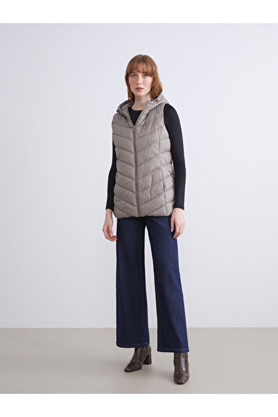 LC Waikiki Γυναικείο φουσκωτό γιλέκο με καφέ κουκούλα