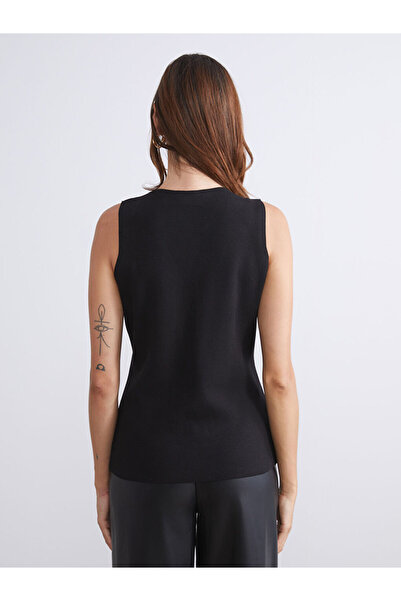 LC Waikiki Siyah V Yaka Kadın Triko Yelek