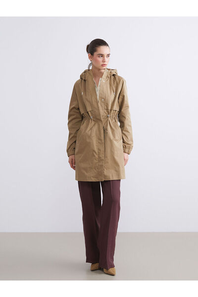 LC Waikiki Haki Kapüşonlu Kadın Trençkot