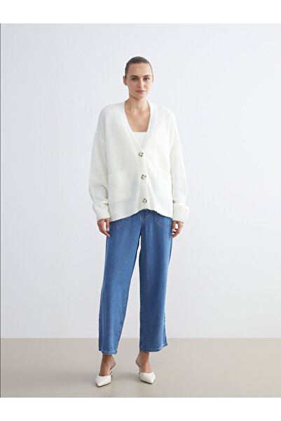 LC Waikiki Ekru V Yaka Oversize Kadın Triko Hırka