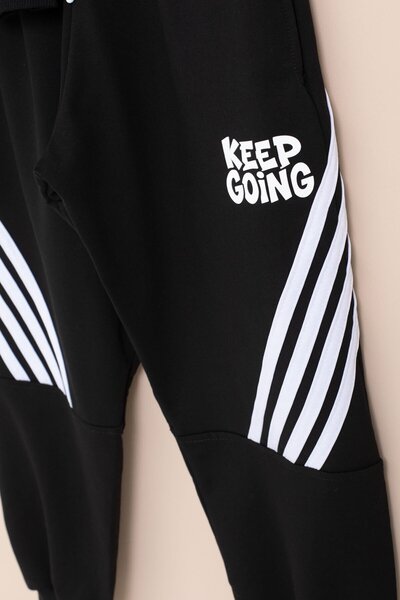 Cansın Mini Μαύρο αγορίστικο σετ φόρμας με κουκούλα με ρίγες και γράμματα Keep Going 23416