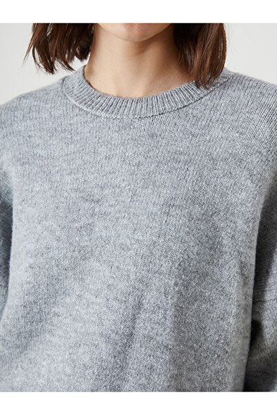 LC Waikiki Timeless Store: Timeless Recommendations |   Crew Neck Oversized Women's Knitwear Sweater