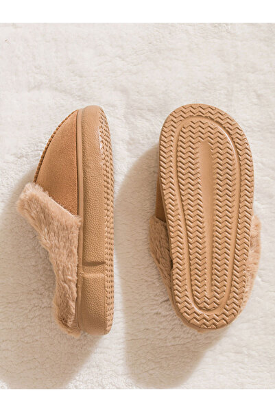 LC Waikiki Süet Görünümlü Kadın Ev Terliği