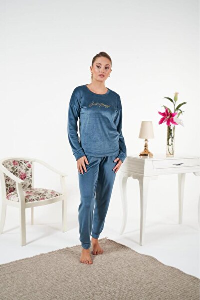 Estiva Women's Winter Velvet Pajama Set
