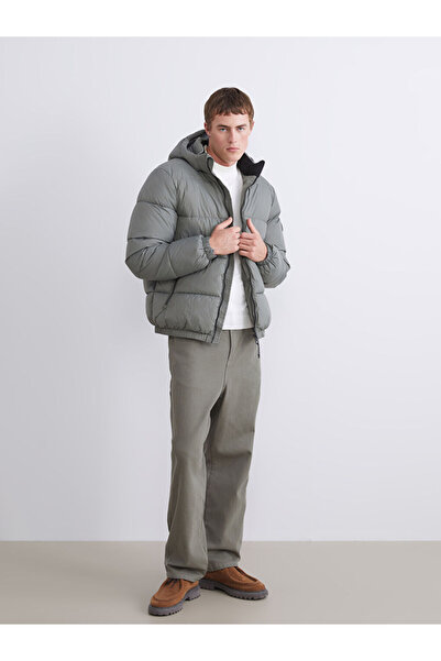 LC Waikiki Sparkling Choices from Shining Store |   Standard Mold Hooded Men's Puffer Jacket