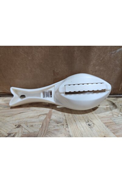 Flippy Fish Scale Remover, Flippy, Manual, Fish Shape, Collection Compartment, Plastic, 15.5x5.5 cm, White