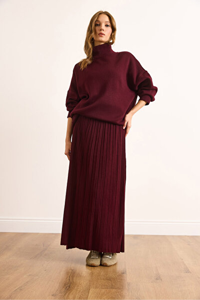 Olalook Women's Plum Premium Maxi Pleated Skirt Oversize Sweater Set Tkm-19000428