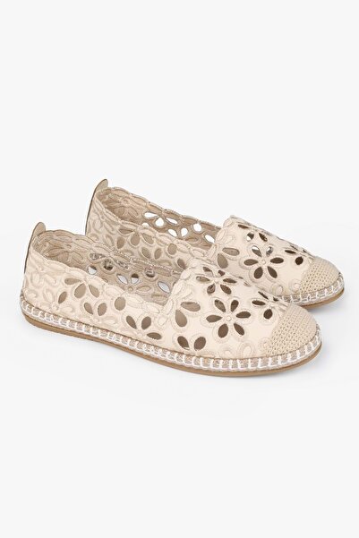 Shoeberry Women's Flory Beige Floral Embroidered Espadrilles
