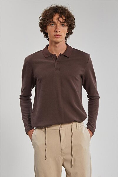 BARRELS AND OIL قميص بولو للرجال بياقة وافل - بني مرير