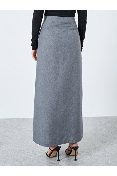 Styli Solid Maxi Skirt with Front Slit and Pockets