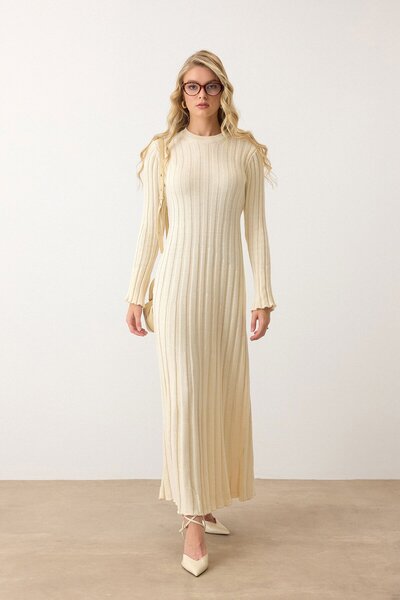 VAGGON Kadın Krem Düz Kesim Uzun Kollu Triko Elbise Vs00887