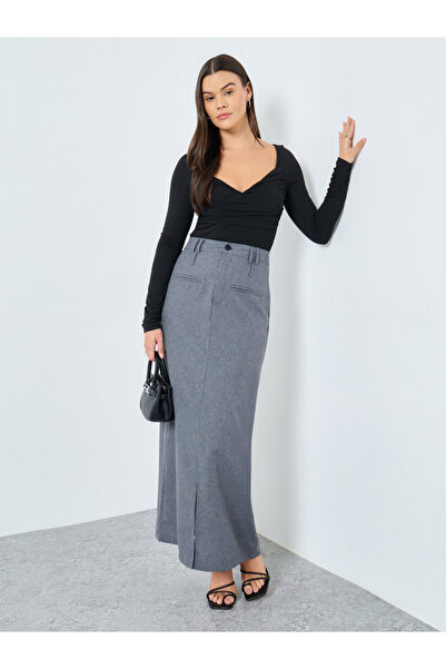 Styli Solid Maxi Skirt with Front Slit and Pockets