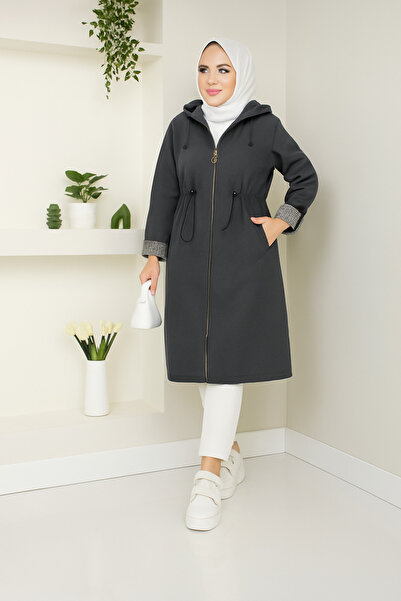 Bahar Altundemir معطف واق من المطر نسائي بخصر مطاطي وغطاء للرأس باللون الرماد...