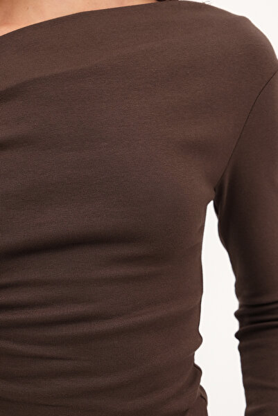 Addax Μπλούζα Modal με λαιμόκοψη καγιάκ B18534