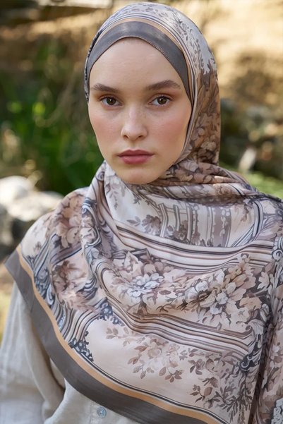 ED Scarf Inspired Esperanza Pattern Shawl - Mink