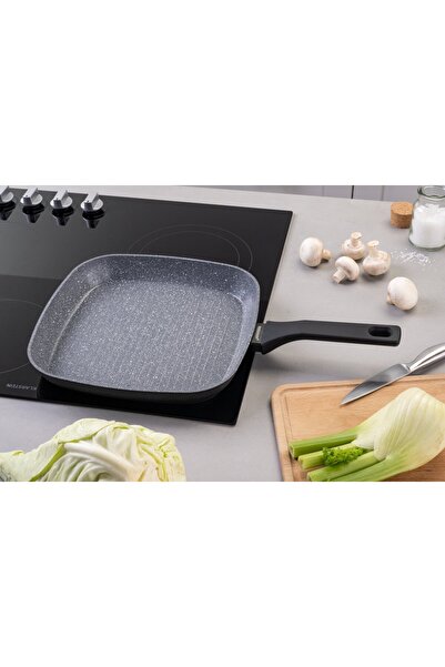 FACKELMANN Pressed aluminum grill pan 28x28 cm, Cosmo, PFAS-free with ceramic coating