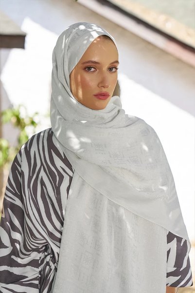 ED Scarf Welness Logo Pattern Shawl - Off White