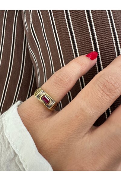 ringbox Fuchsia Stone Striped Pinky Ring
