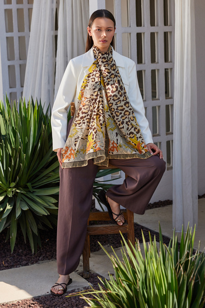 FENZA SCARF ŞAL DE MĂTĂSĂ LİORA BEJ CU MOTIV LEOPARD