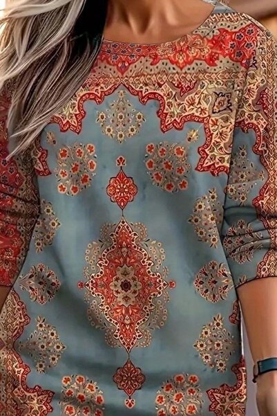 Mossta Krátké modální šaty s kulatým výstřihem - vzorované