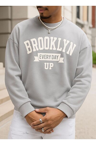 DM DOLCE MORE سترة رياضية يونيسكس مطبوعة من قماش بروكلين الممشط بثلاث خيوط