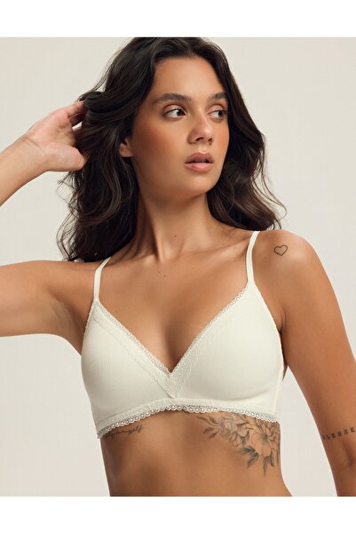 Bloovii Lightly Padded Bra Ribbed with Lace Edges & Racerback Clip | Collige