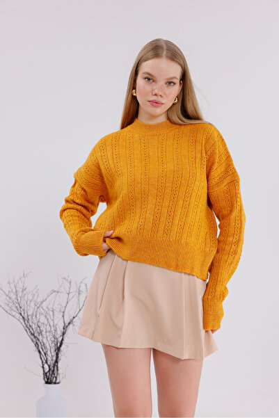 BLUSS Women's Energetic Fuchsia Knitwear Sweater – the Trend Piece of the New Season
