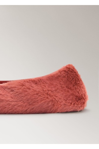 MANGO Woman Kürk görünümlü babet ayakkabı