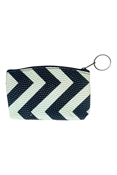 CASABA سلسلة مفاتيح على شكل محفظة عملات معدنية منقوشة باللون الأبيض