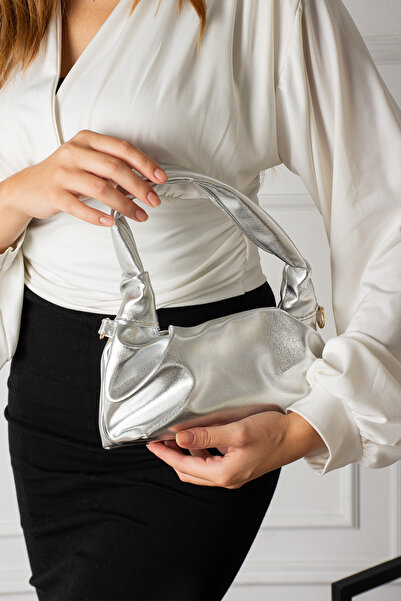 Ebitte Woman Bags Міні-сумка на ланцюжку через плече