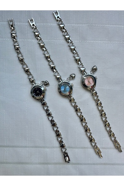 QUARTZ Minimal Pinterest Moment with Heart Charm